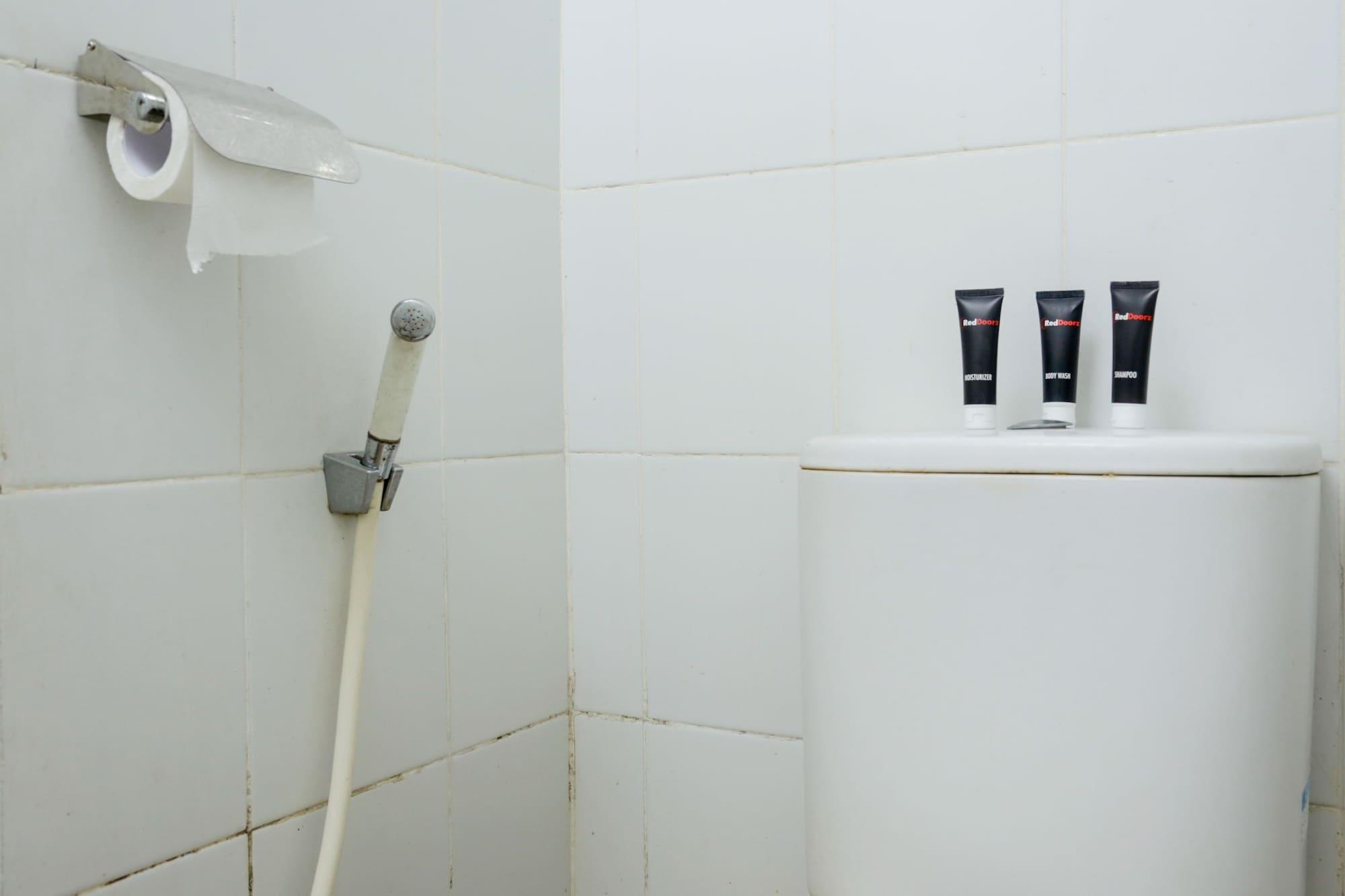 Redliving Apartemen The Suites Metro - Mary Tower E Bandung Ngoại thất bức ảnh